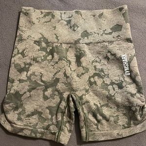 GYMSHARK adapt camo seamless. Size small. Never worn.